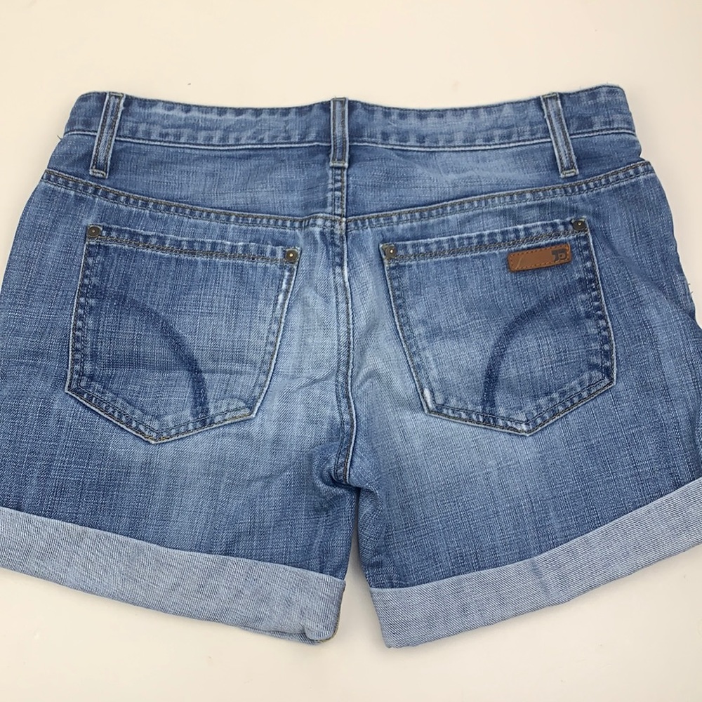 Joe’s Jeans lightly distressed jeanshorts - Picture 4 of 6